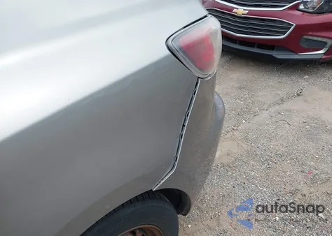 2010 Mazda Mazda3 I Sport z USA, uszkodzony, nr VIN JM1BL1SG2A1295369